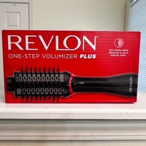 NIB Revlon One-Step Volumizer Plus Hair Dryer and Styler